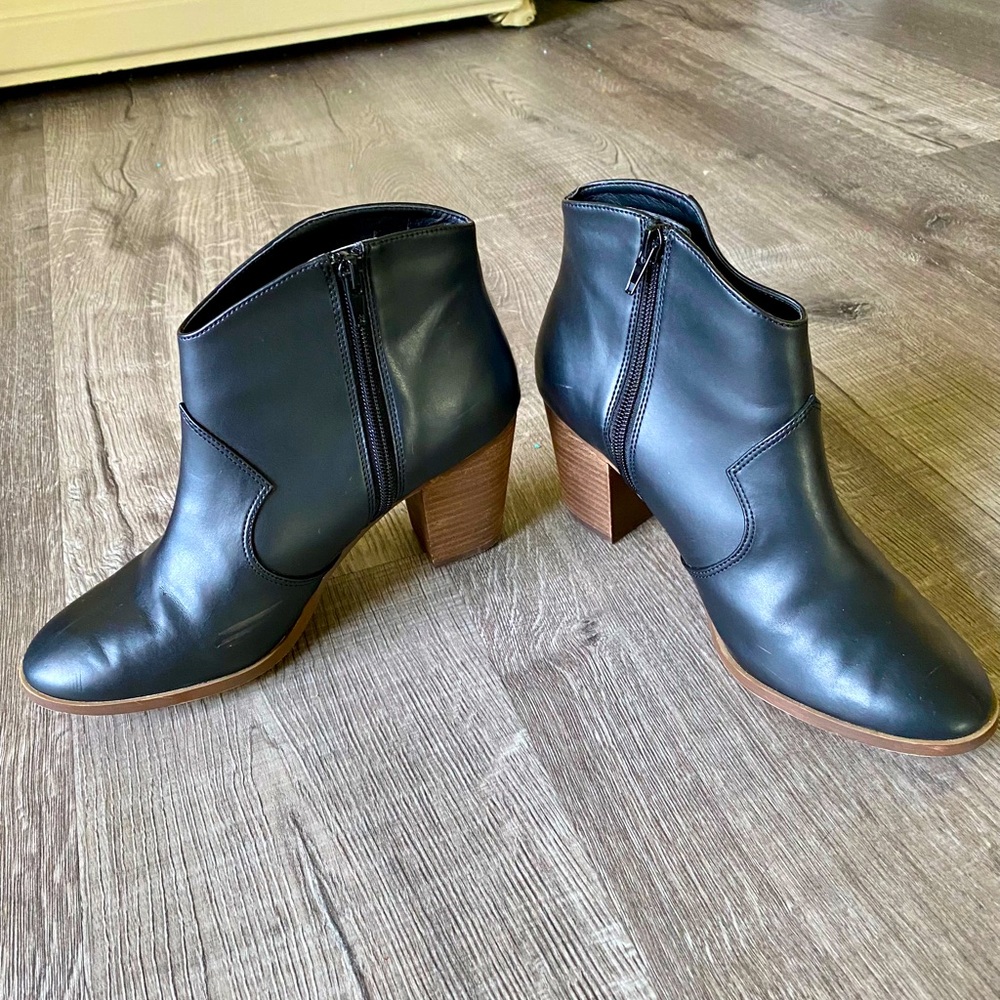 BP. Black Ankle Booties